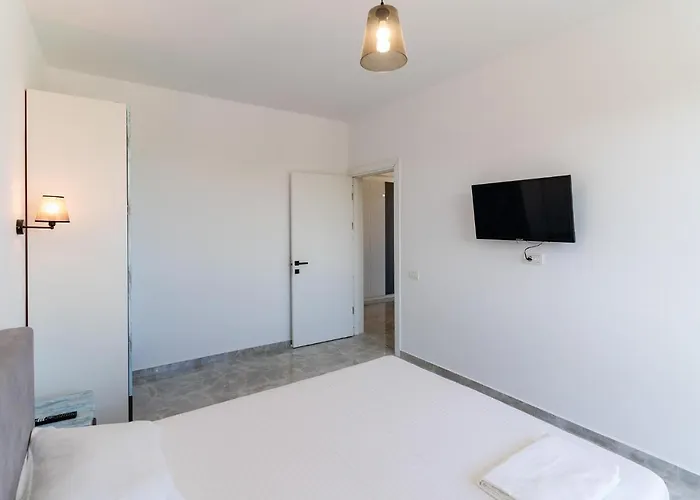 アパート Luxury ママイア